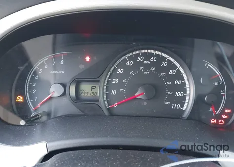 2013 Toyota Sienna Le V6 8 Passenger z USA, uszkodzony, nr VIN 5TDKK3DC0DS321905